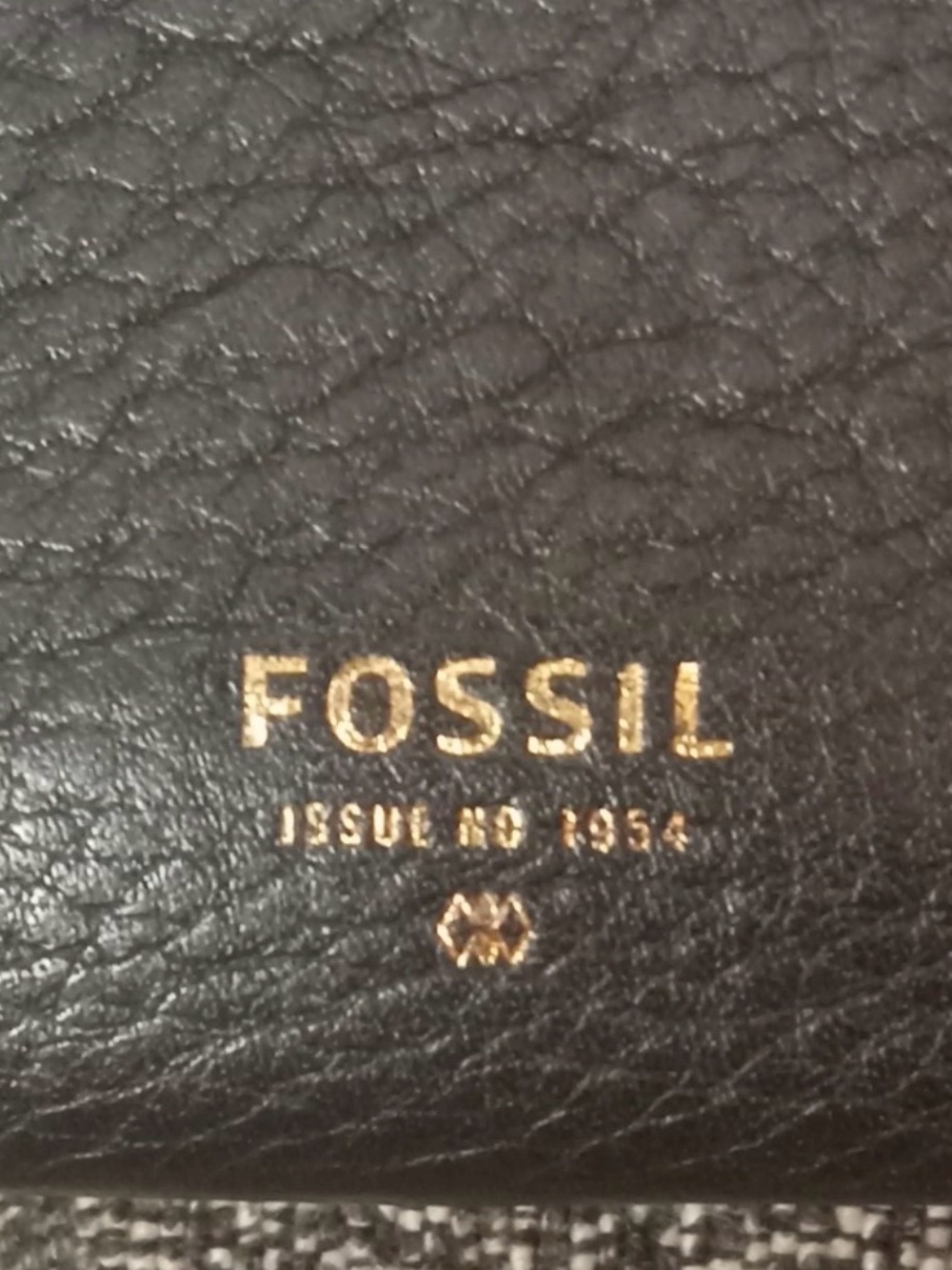 Fossil Black Leather Tab Clutch Wallet (SWL1601)